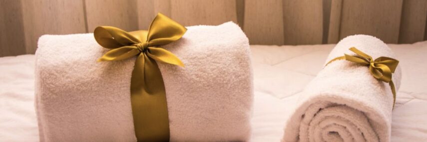 housekeeping tidy bed